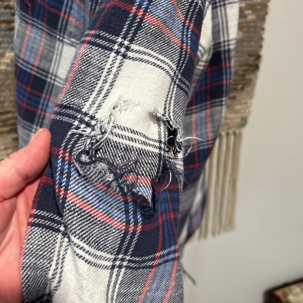 American Eagle Oversized Fit Distressed Button Down Flannel - Picture 7 of 11